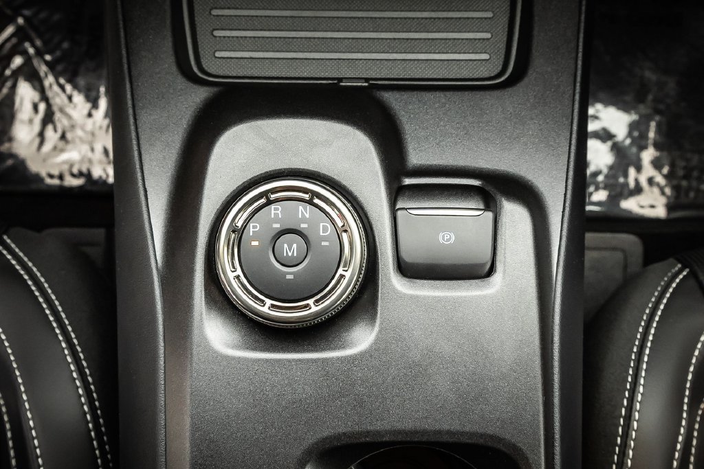 Used 2020 Ford Mustang Shelby GT500 w/ Technology Package RWD image 17