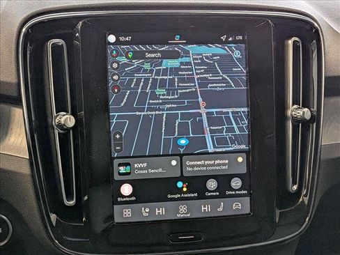 New 2026 Volvo XC40 B4 Core w/ Climate Package image 14