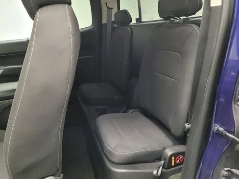 Used 2017 Chevrolet Colorado LT w/ LT Convenience Package image 18