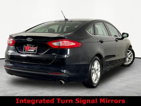 Used 2016 Ford Fusion SE FWD image 6