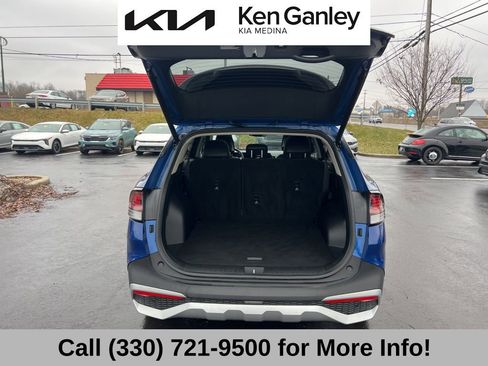 Certified 2025 Kia Sportage EX w/ Premium Package image 51
