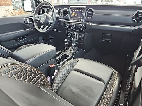 Certified 2023 Jeep Gladiator Overland image 24