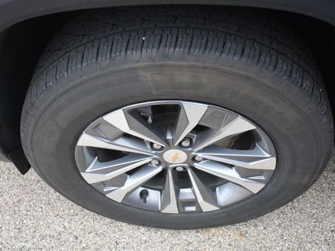 Used 2025 Chevrolet Equinox LT FWD image 13