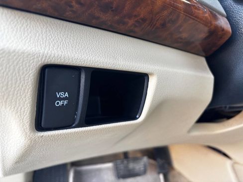 Used 2010 Honda Accord EX-L image 16