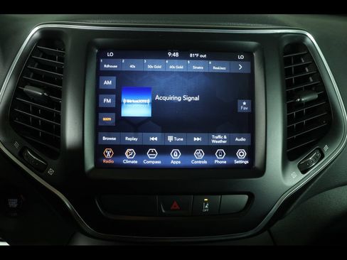 Used 2022 Jeep Cherokee Latitude Lux w/ Sun & Sound Group AWD/4WD image 26