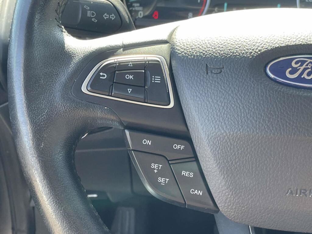 Used 2020 Ford EcoSport Titanium AWD/4WD image 32