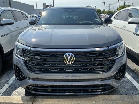 New 2026 Volkswagen Atlas Cross Sport SEL R-Line AWD/4WD image 3