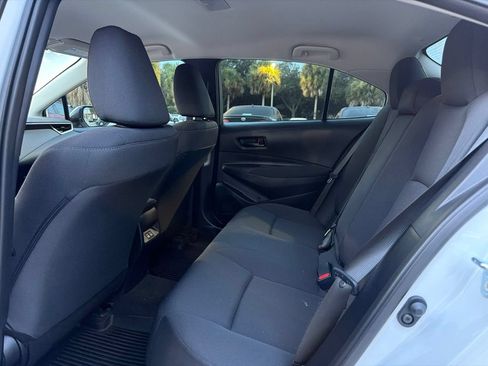Used 2026 Toyota Corolla LE FWD image 7