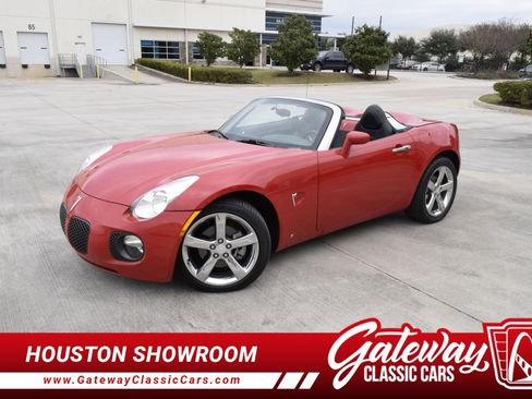 Used 2007 Pontiac Solstice GXP w/ Premium Package image 4