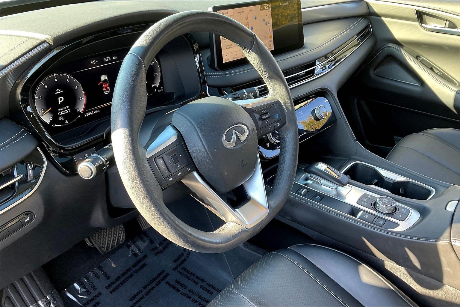 Certified 2023 INFINITI QX60 Luxe w/ Cargo Package AWD/4WD image 16