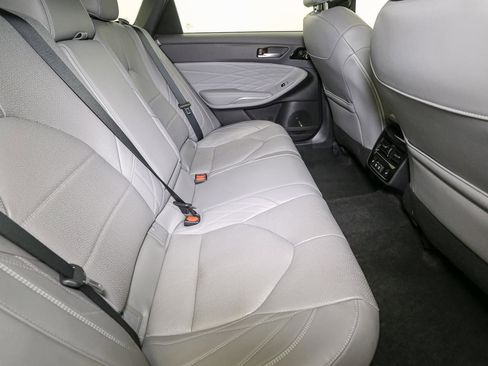 Used 2019 Toyota Avalon Limited w/ Advanced Safety Package FWD image 24