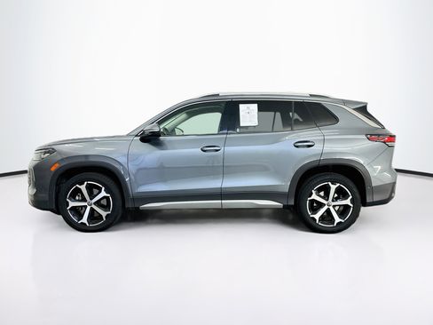 Used 2026 Volkswagen Tiguan SE AWD/4WD image 4