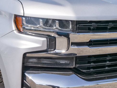 Used 2020 Chevrolet Silverado 1500 LT w/ Convenience Package AWD/4WD image 4