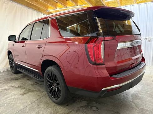 Used 2023 GMC Yukon SLT w/ SLT Premium Package AWD/4WD image 7