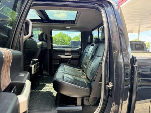 Used 2017 Ford F350 Lariat w/ Lariat Ultimate Package AWD/4WD image 31
