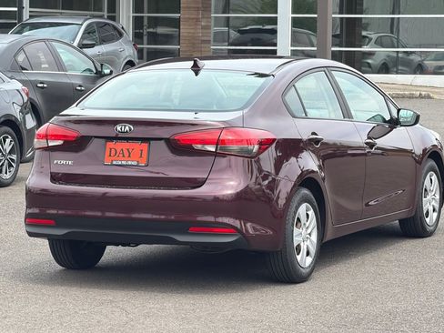 Used 2018 Kia Forte LX FWD image 5