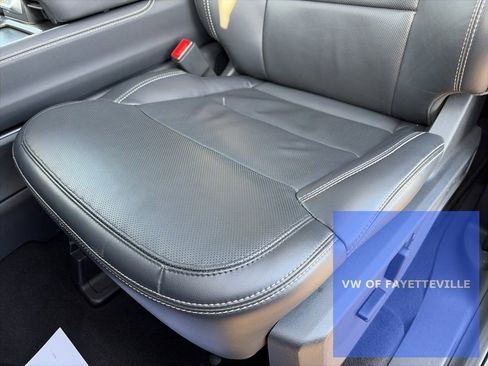 Used 2025 Ford Expedition Max Platinum image 20