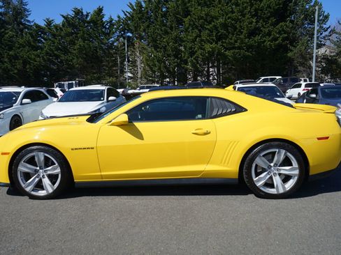 Used 2013 Chevrolet Camaro ZL1 image 2