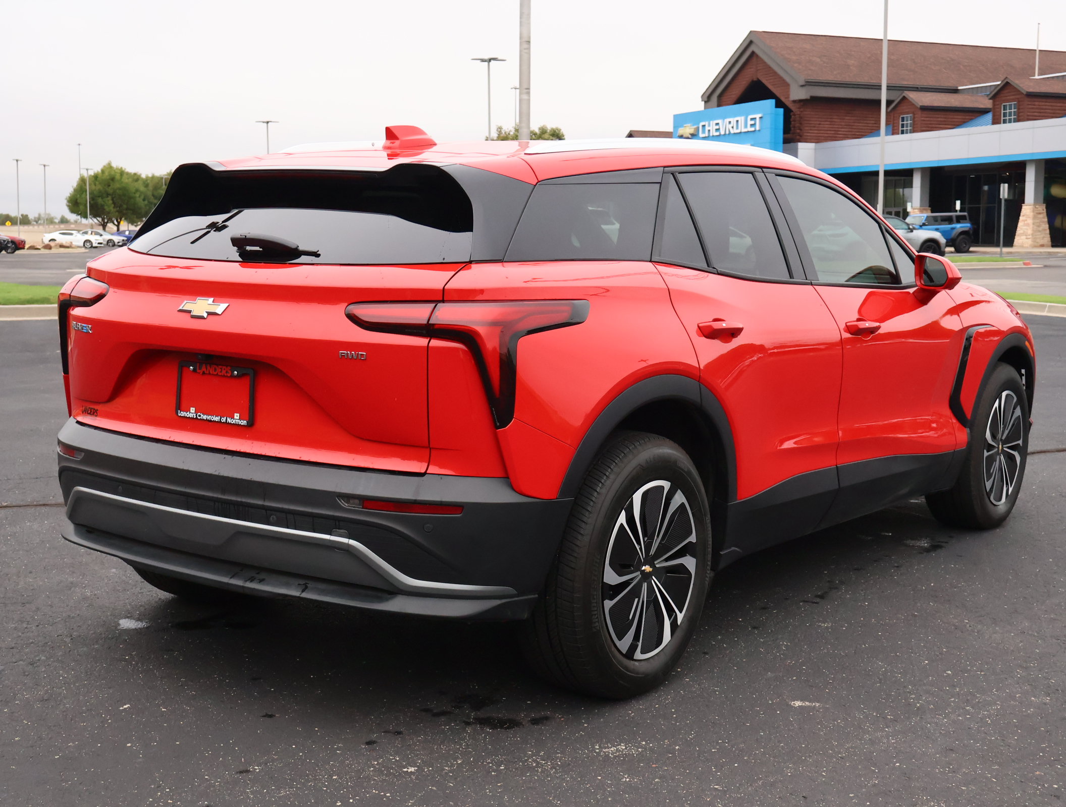 Used 2024 Chevrolet Blazer EV LT AWD/4WD image 30