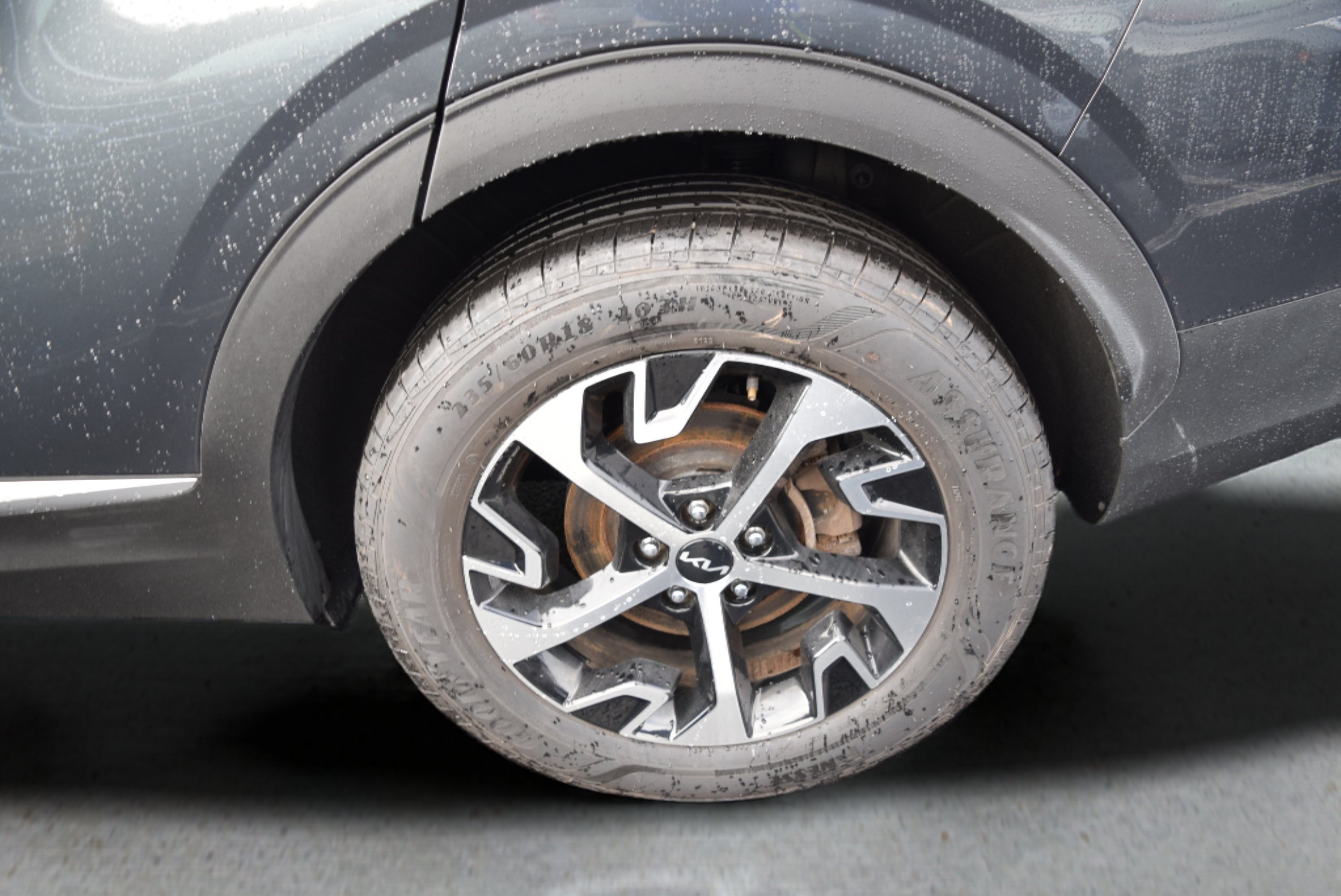 Used 2024 Kia Sportage EX AWD/4WD image 7