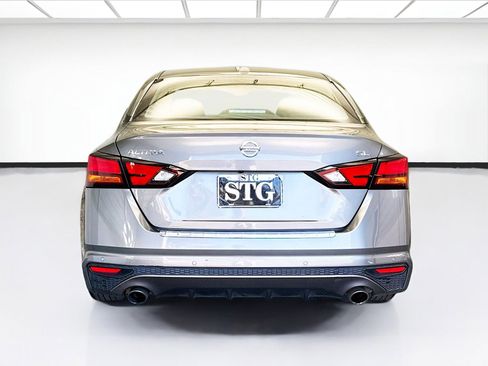 Used 2021 Nissan Altima 2.5 SL FWD image 5