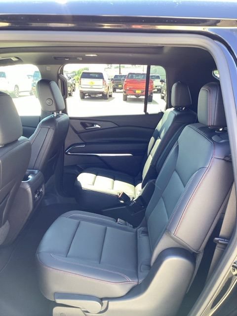 Used 2026 Chevrolet Traverse Z71 AWD/4WD image 8
