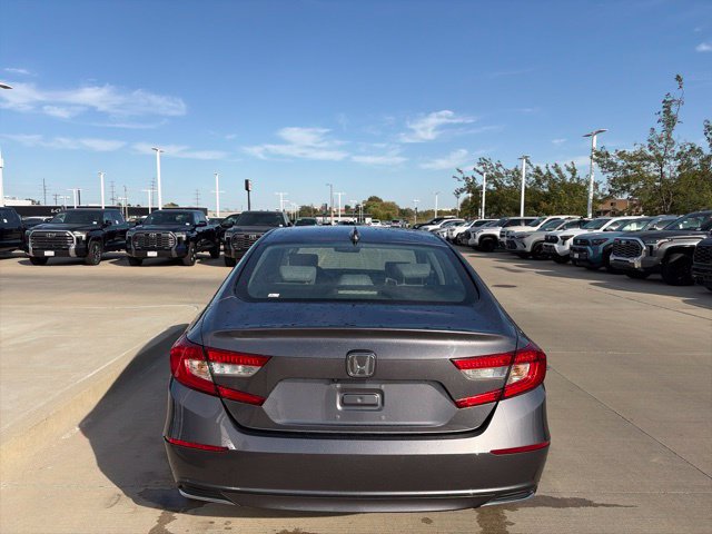 Used 2018 Honda Accord EX-L image 6