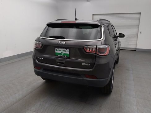 Used 2020 Jeep Compass Latitude w/ Cold Weather Group AWD/4WD image 7