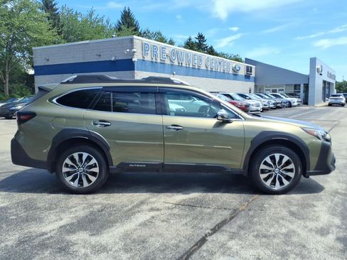 Used 2024 Subaru Outback Touring XT AWD/4WD image 2