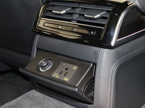 Used 2025 Audi S8 image 21