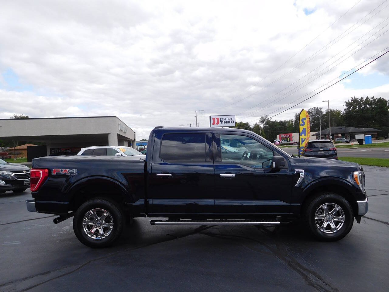 Used 2022 Ford F150 XLT w/ Equipment Group 302A High AWD/4WD image 2