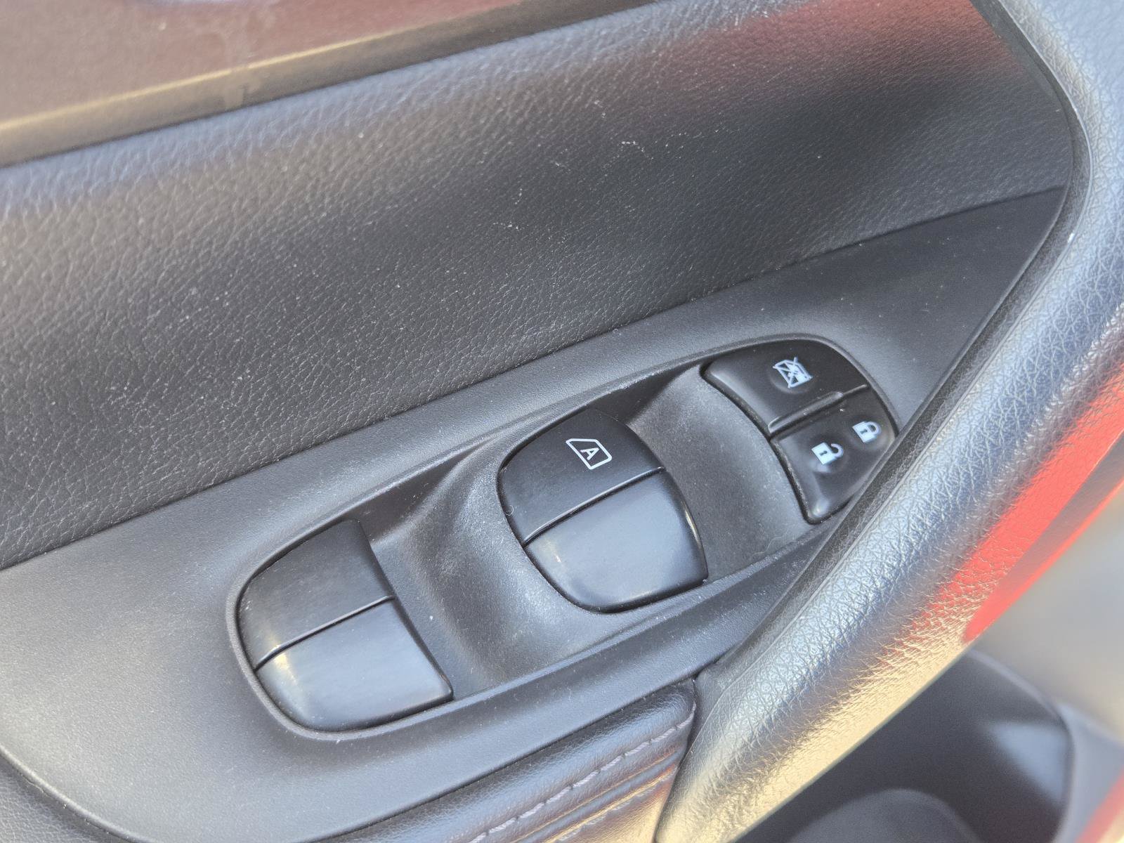 Used 2020 Nissan Rogue Sport S w/ Appearance Package FWD image 20