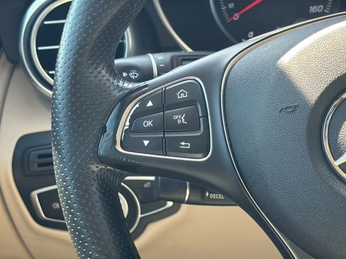 Used 2019 Mercedes-Benz GLC 300 image 27