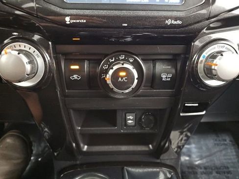 Used 2015 Toyota 4Runner Trail w/ Four Season Floor Mat Package AWD/4WD image 23