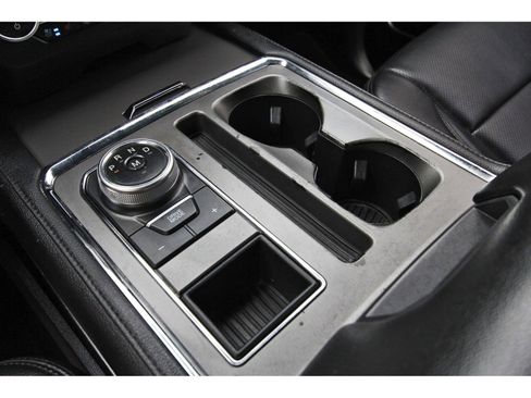 Used 2020 Ford Expedition XLT w/ Equipment Group 202A image 29