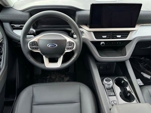 New 2026 Ford Explorer Active w/ Active Comfort Package image 15