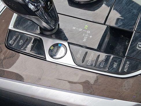 Used 2022 BMW X5 xDrive40i w/ Premium Package image 26