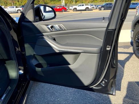 Used 2023 BMW X5 M50i w/ Executive Package image 22