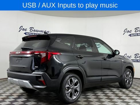 Used 2024 Kia Seltos LX AWD/4WD image 6