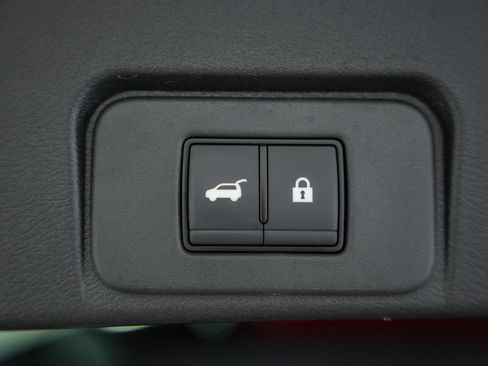 Used 2023 Nissan Rogue SV w/ SV Premium B Package AWD/4WD image 10