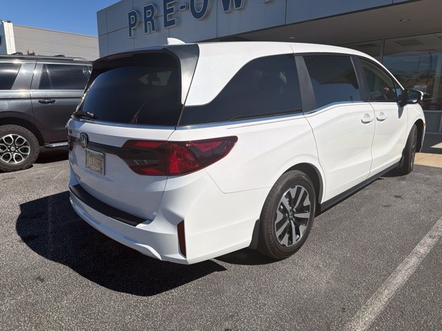 Used 2026 Honda Odyssey EX-L image 3