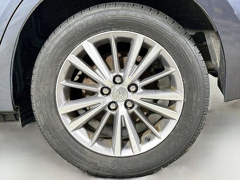 Used 2014 Toyota Corolla LE image 28