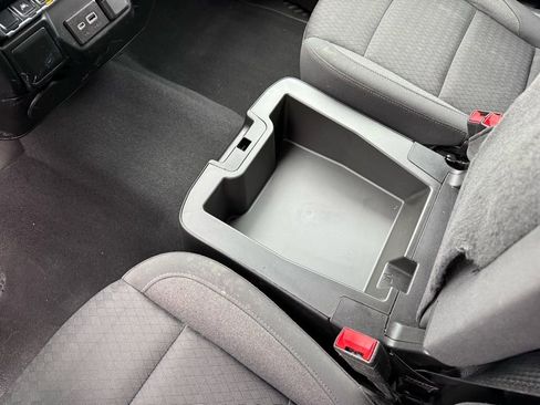 Used 2022 Chevrolet Silverado 1500 Custom image 26