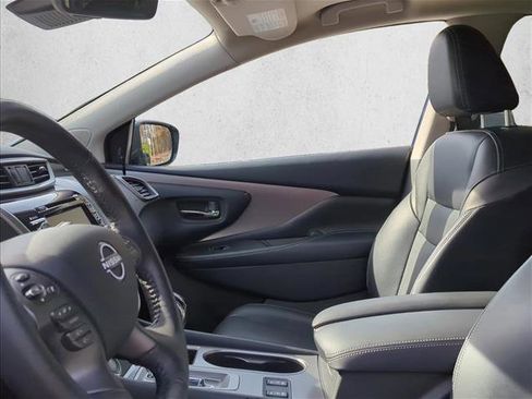 Used 2024 Nissan Murano SL image 10