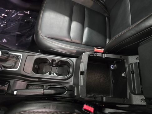 Used 2023 Jeep Wrangler Unlimited Rubicon 392 image 32