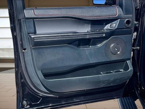 Used 2020 Ford Expedition Limited w/ Equipment Group 303A AWD/4WD image 23