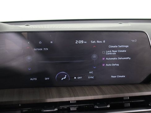 Used 2024 Kia Telluride EX w/ EX Captain's Chair Package image 52