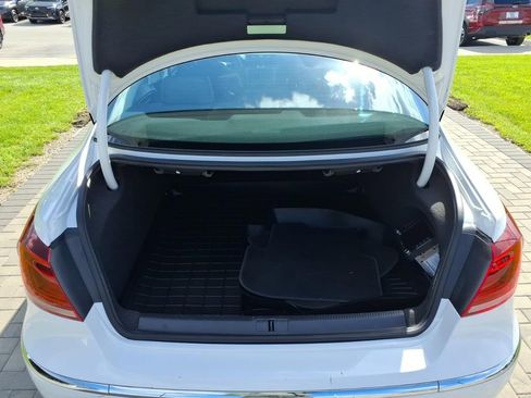 Used 2014 Volkswagen CC Executive FWD image 32