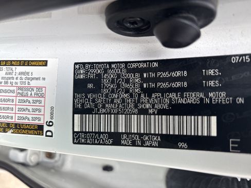 Used 2015 Lexus GX 460 w/ Premium Package AWD/4WD image 36
