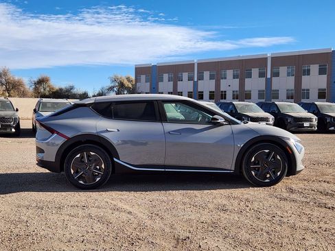 New 2025 Kia EV6 Light w/ Light LR Technology Package image 2